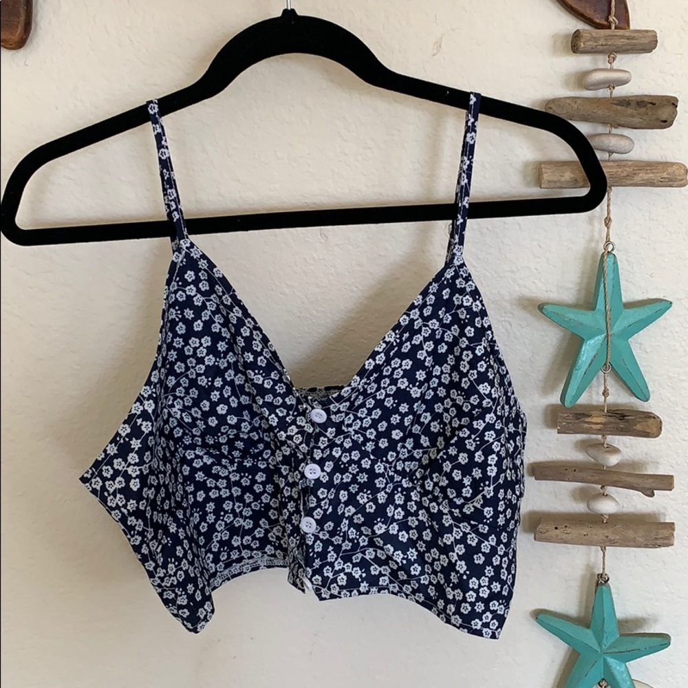 Crop top tank top